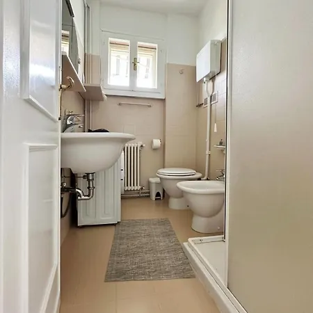 Apartamento Casa Dell'ulivo E Stato Ristrutturato Desenzano del Garda
